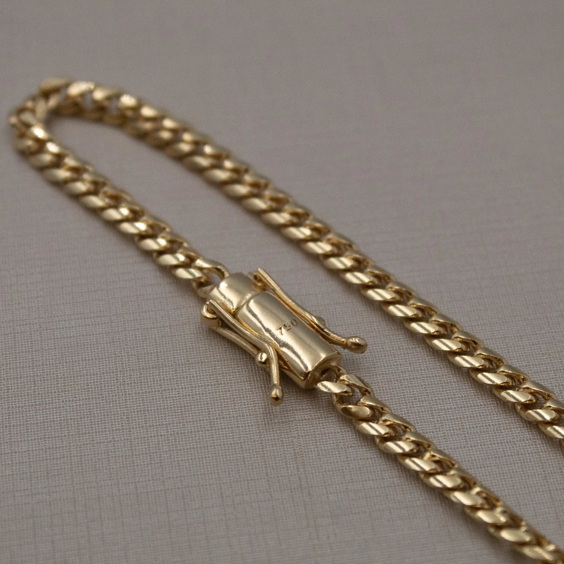 Pulseira Cuban 4mm Banhado a Ouro 18k