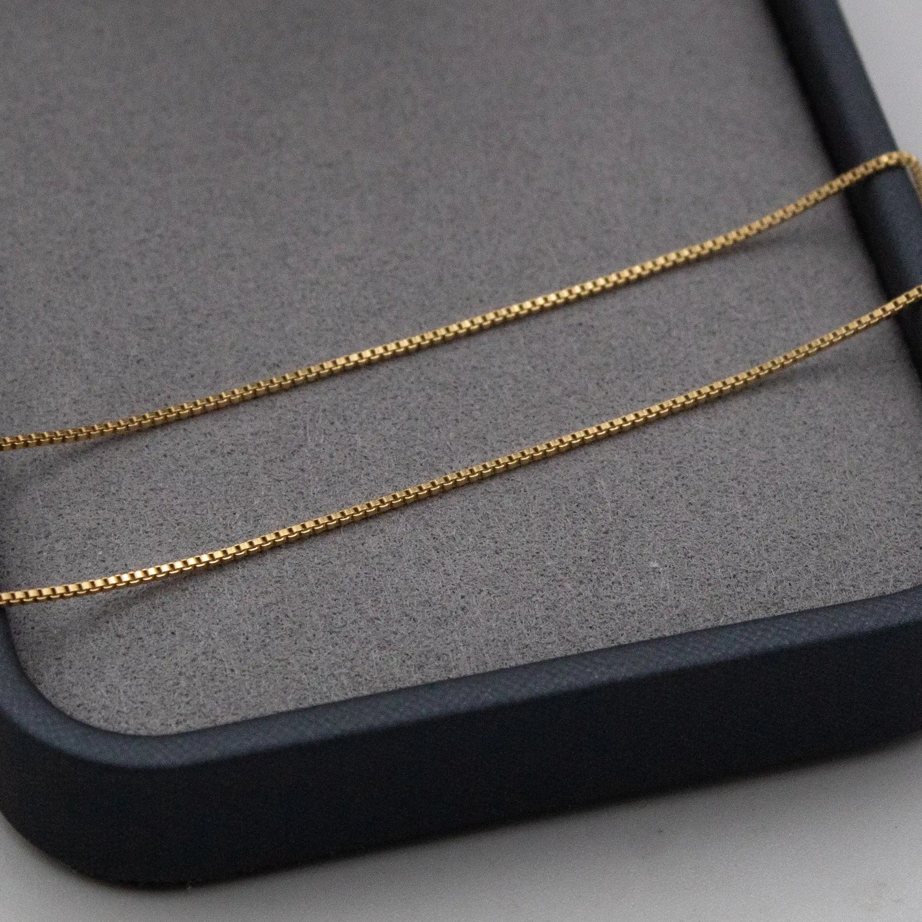 CONJUNTO CORRENTE VENEZIANA 1MM COM PINGENTE SÃO BENTO MINI Banhado a Ouro 18k