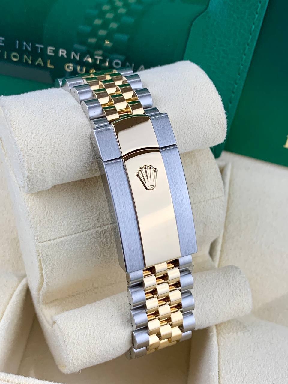 Rolex DateJust 126233 Olive Green Diamond 69