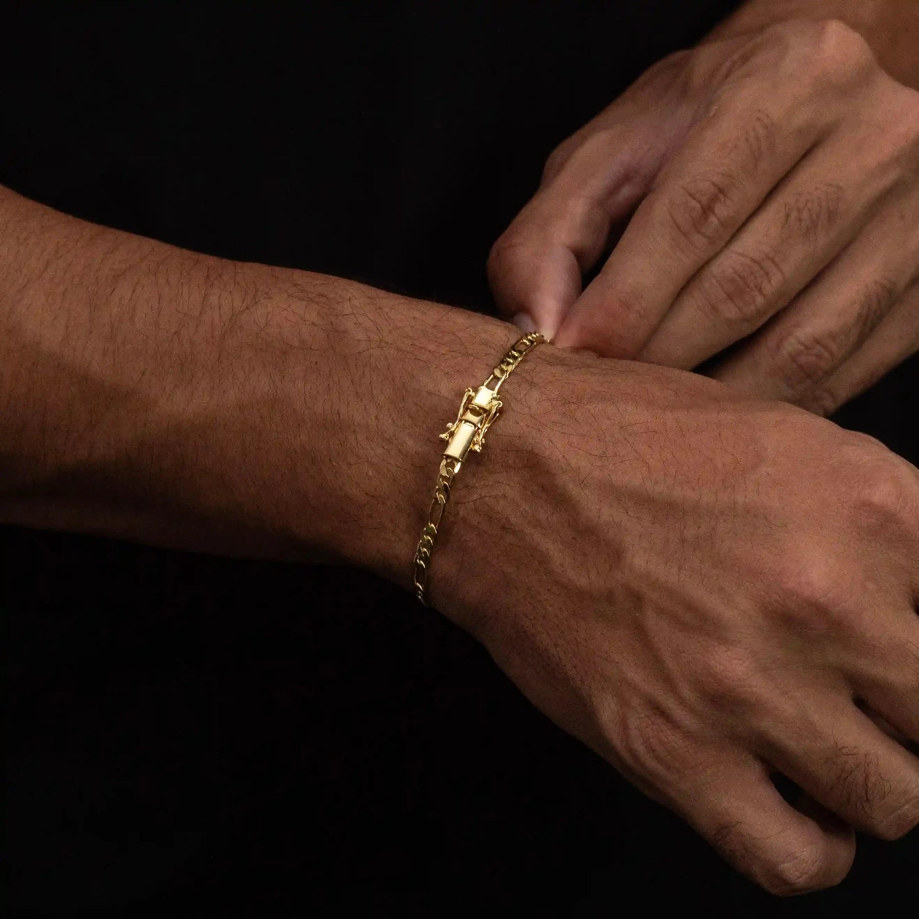Pulseira 3 por 1 Fígaro 4mm Banhado a Ouro 18k