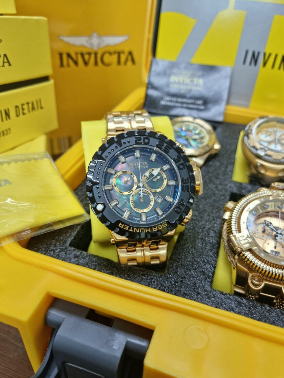 Invicta Hestley 51351