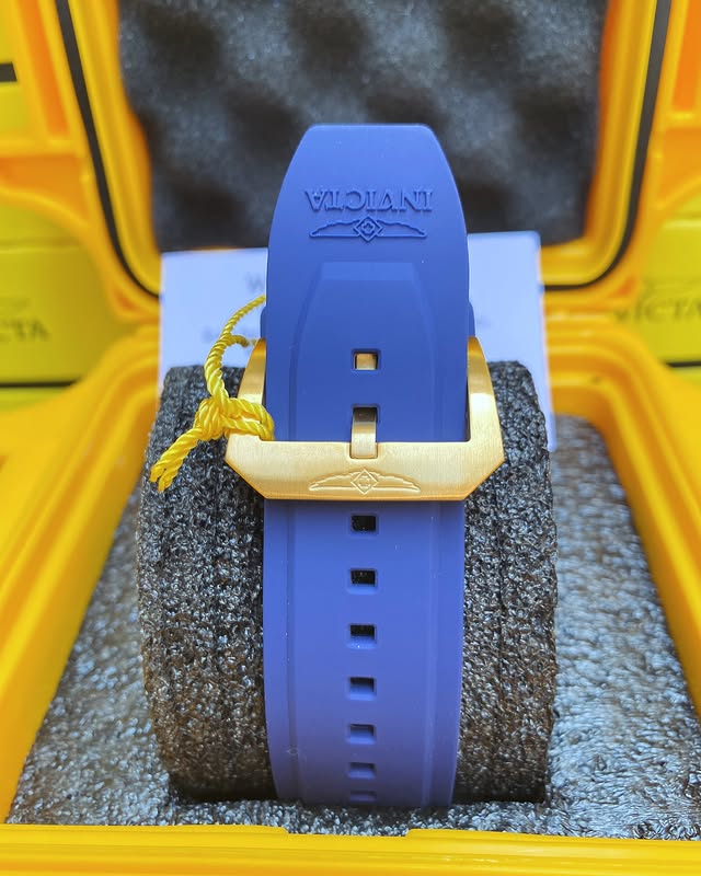 Invicta Submarine Goldline 1495