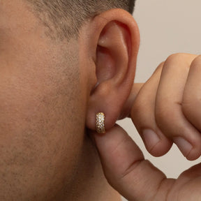 Argolas cravejadas Round 12mm Banhado a Ouro 18k