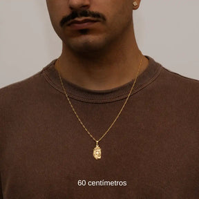 Corrente Cartier Long 2mm com Pingente Jesus Cristo Banhado a Ouro 18k