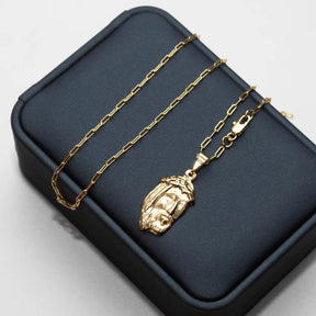 Corrente Cartier Long 2mm com Pingente Jesus Cristo Banhado a Ouro 18k