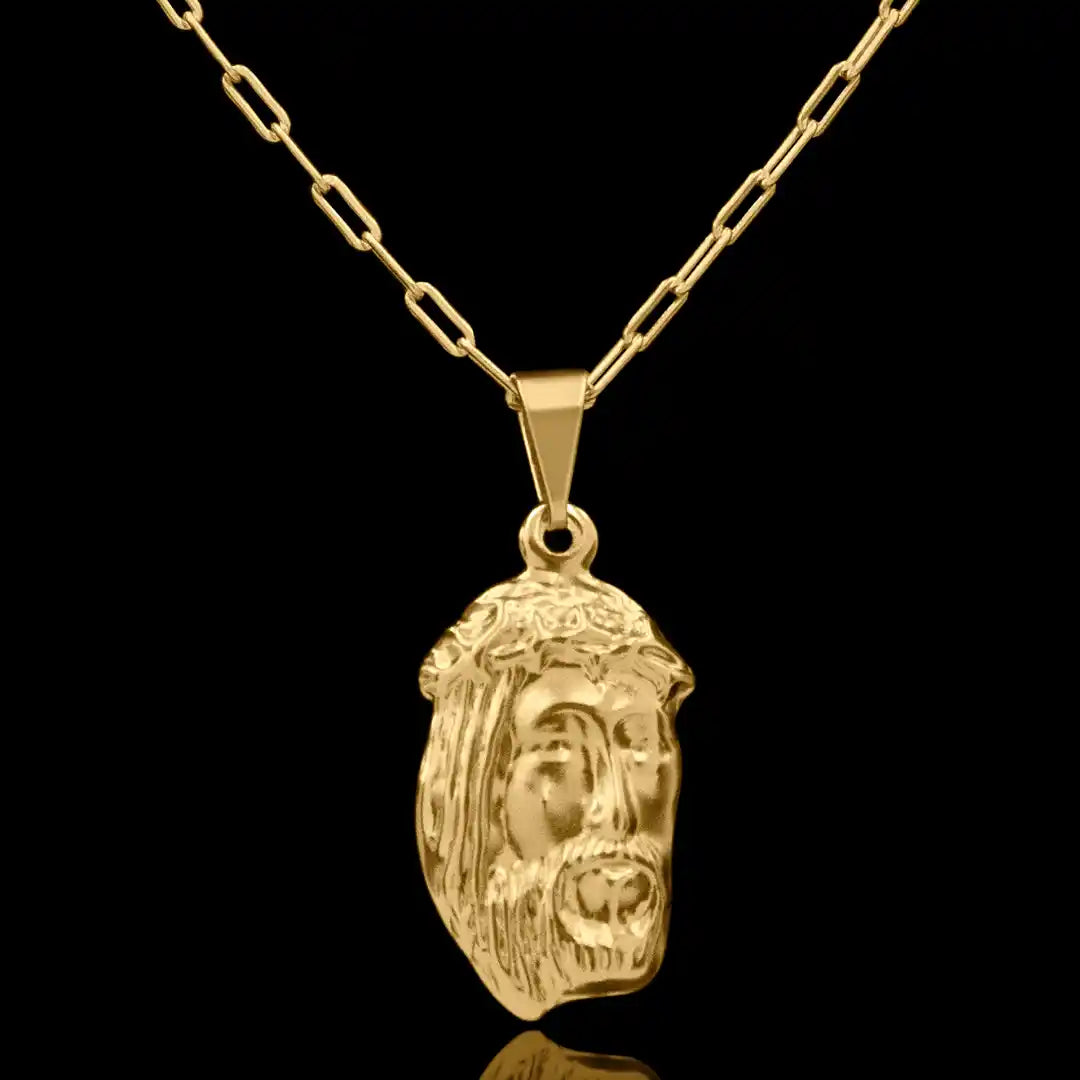 Corrente Cartier Long 2mm com Pingente Jesus Cristo Banhado a Ouro 18k