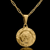 Corrente Cartier long 2mm com pingente Medusa Banhado a Ouro 18k