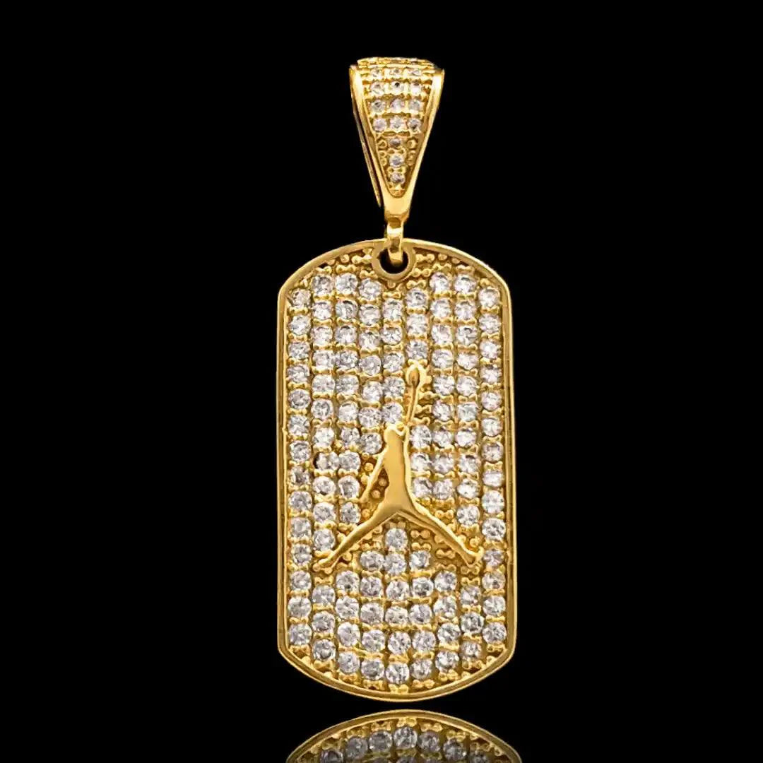 Pingente Jordan Cravejado Banhado a Ouro 18k